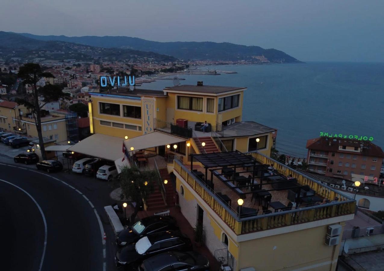 Ulivo Hotel Диано Марина Екстериор снимка