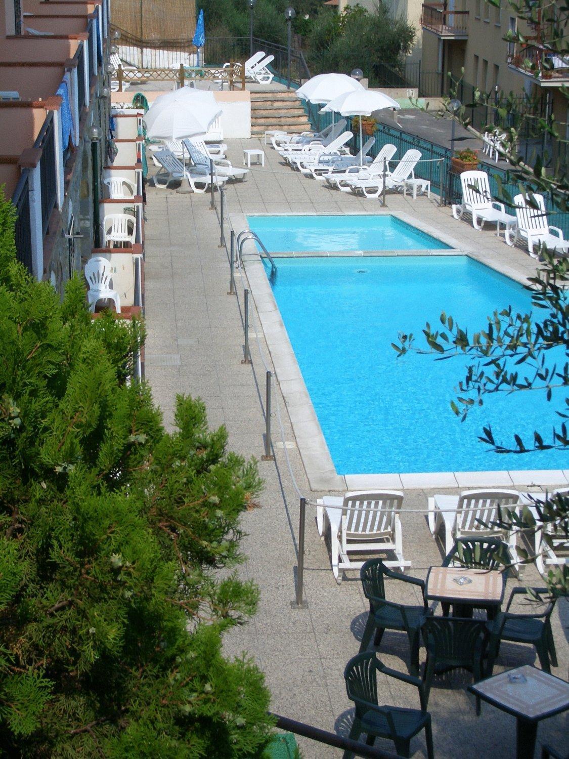 Ulivo Hotel Диано Марина Екстериор снимка