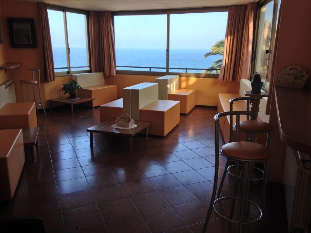 Ulivo Hotel Диано Марина Екстериор снимка